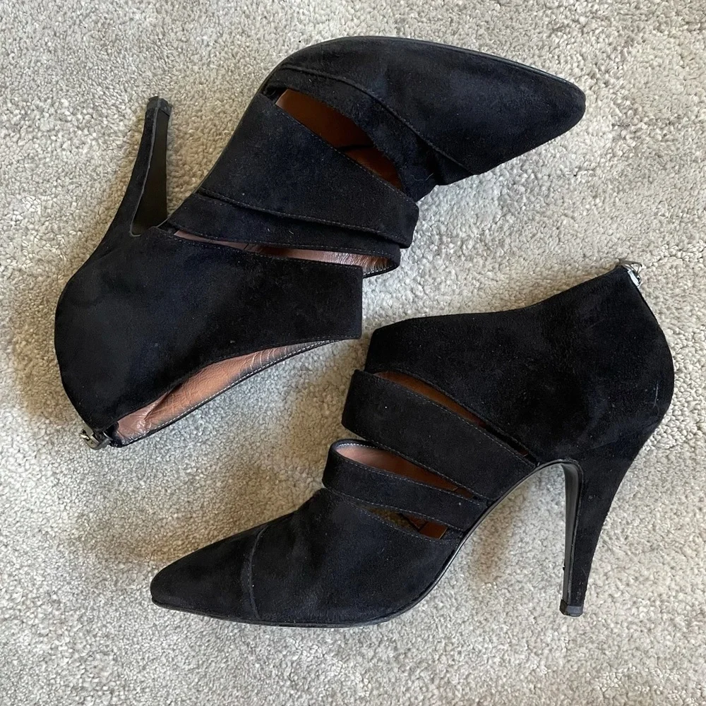 Sigerson Morrison Womens Black Suede Cut Out Strappy Pointed Toe Pumps Size 7.5